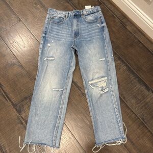 As new STRADIVARIUS WOMEN JEANS STRAIGHT CROPPED SIZE 8
